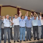 De mãos dadas todos mostraram força e união
