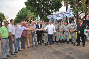Entrega das chaves das viaturas para a Policia Militar